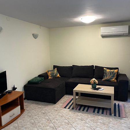 Green Central Apartment Варна Экстерьер фото